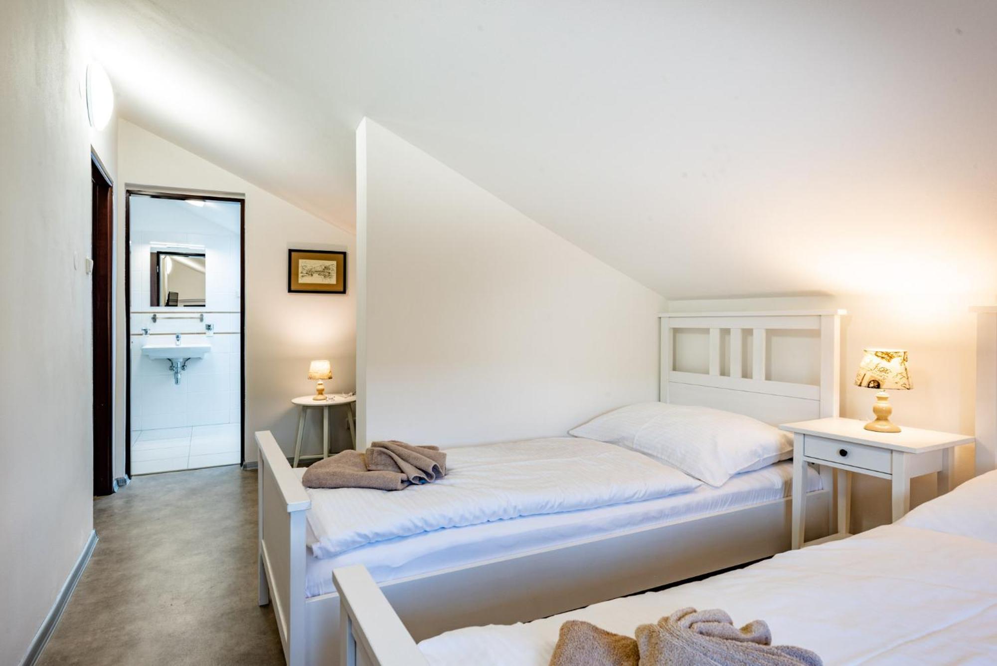 Hotel Svycarsky Dum Sneznik 객실 사진