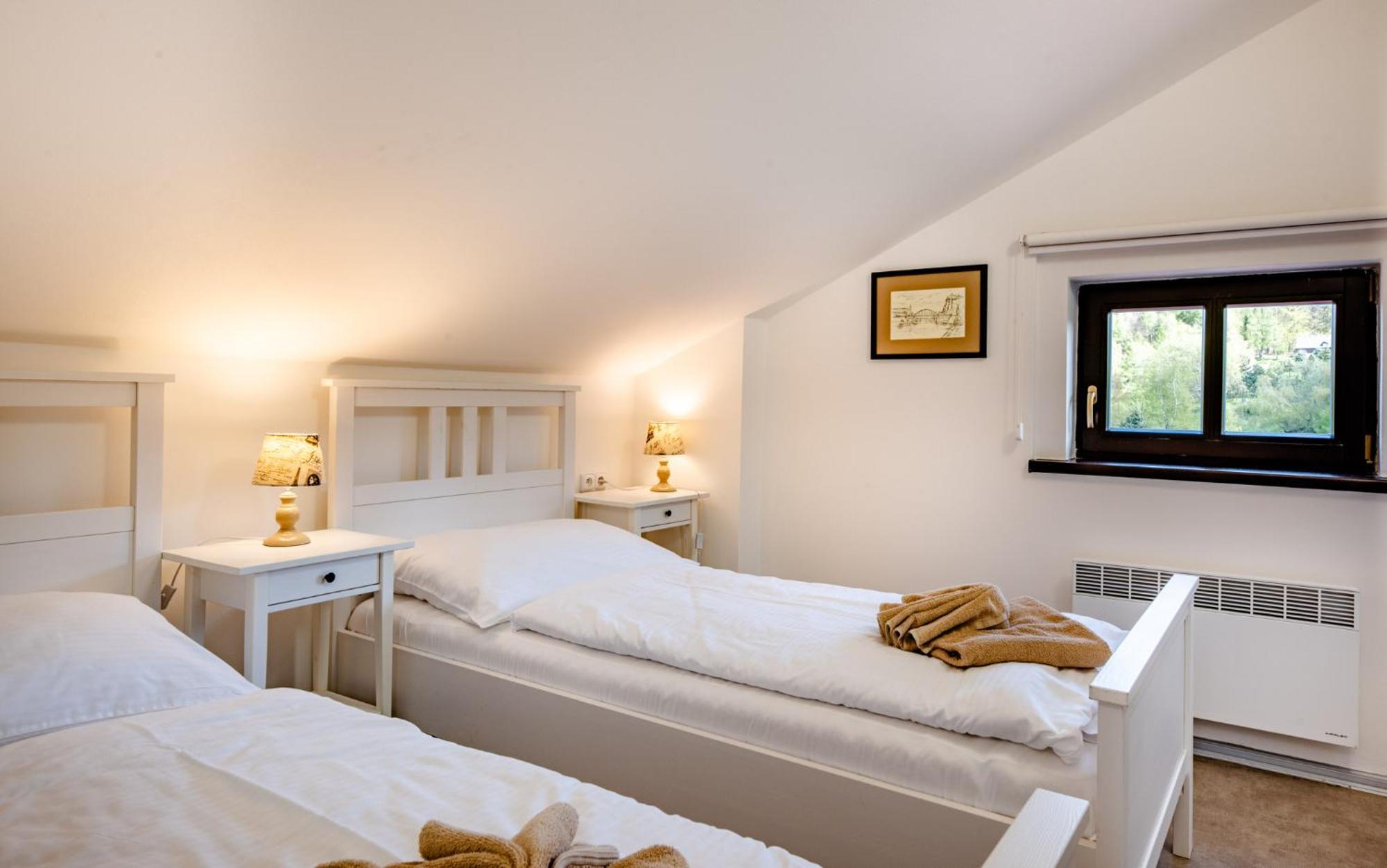 Hotel Svycarsky Dum Sneznik 객실 사진